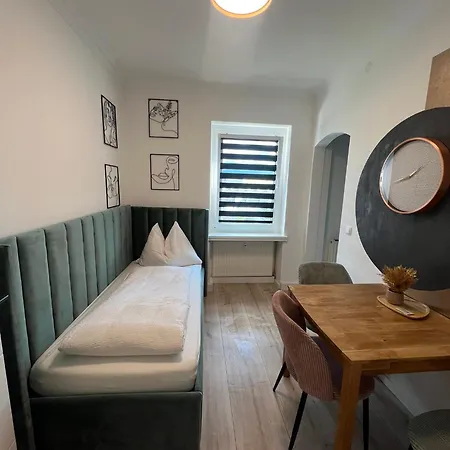 Sofia & Naehe Redbull Ring Книттельфельд