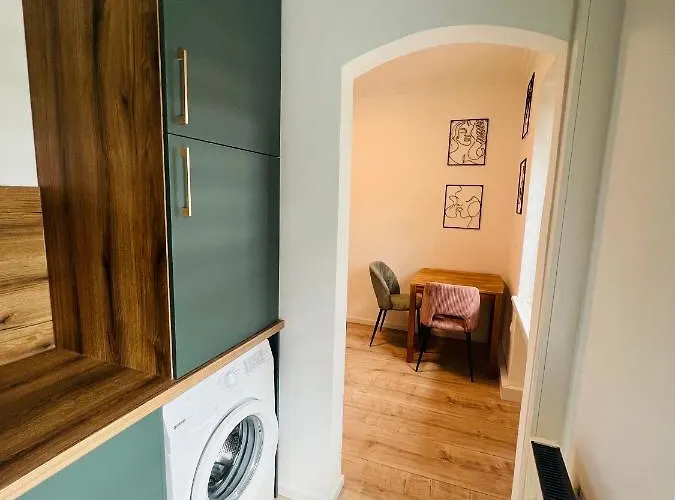 Sofia & Naehe Redbull Ring *